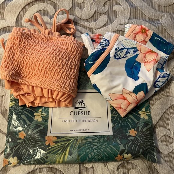 *Host Pick*CUPSHE Smocked Floral Bandeau Bikini XS - Picture 9 of 9